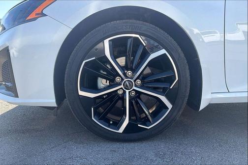 2023 Nissan Altima SR FWD