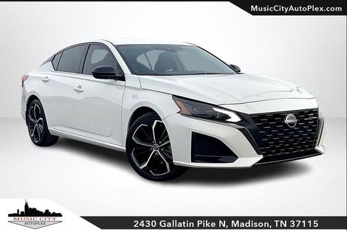 2023 Nissan Altima SR FWD