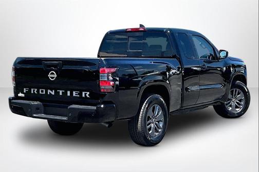 Super Black 2025 Nissan Frontier SV