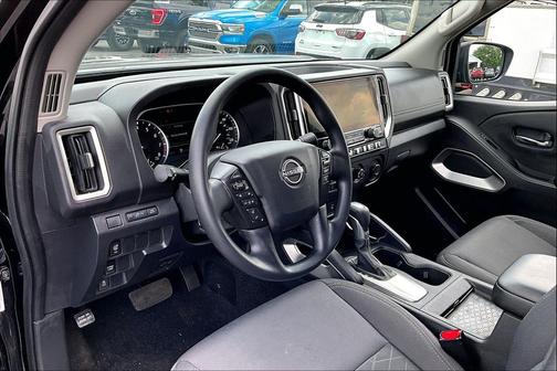 Super Black 2025 Nissan Frontier SV