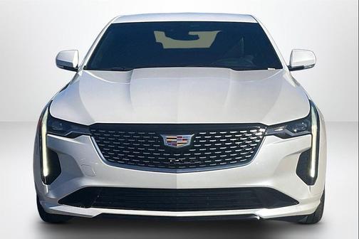 2023 Cadillac CT4 Luxury