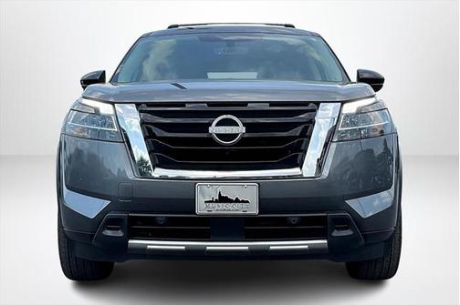 2024 Nissan Pathfinder Platinum 4WD