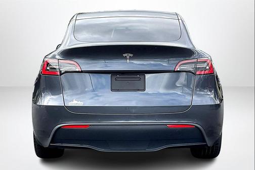 2021 Tesla Model Y Standard Range Rear-Wheel Drive