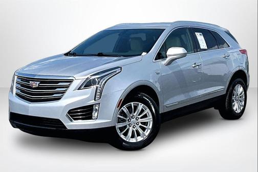 Radiant Silver Metallic 2018 Cadillac XT5 Base