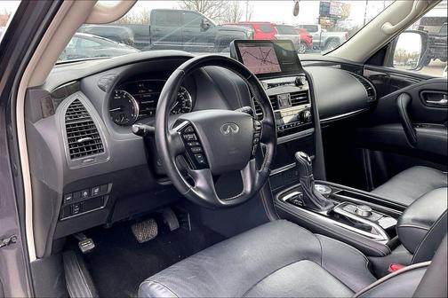 2024 INFINITI QX80 Luxe