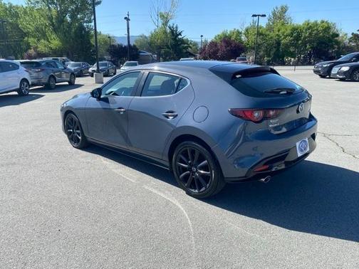 2022 Mazda Mazda3 Carbon Edition