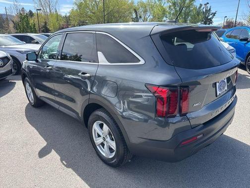 2022 Kia Sorento LX