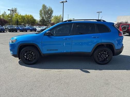 2023 Jeep Cherokee Altitude Lux