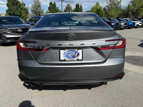 Metal 2025 Toyota Camry SE