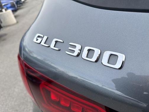 2022 Mercedes-Benz GLC 300 4MATIC