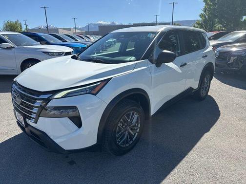 Glacier White 2024 Nissan Rogue S