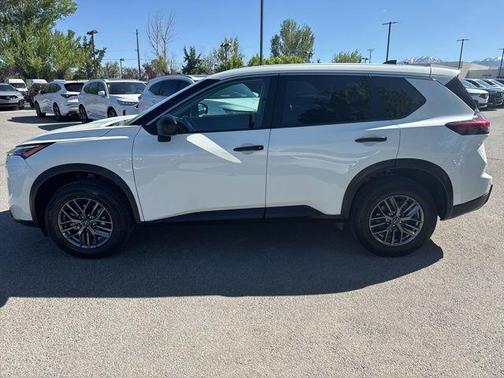 Glacier White 2024 Nissan Rogue S