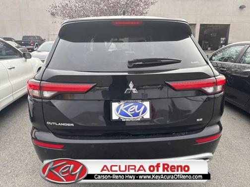 2024 Mitsubishi Outlander SE