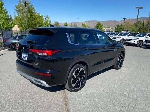 2024 Mitsubishi Outlander PHEV SEL