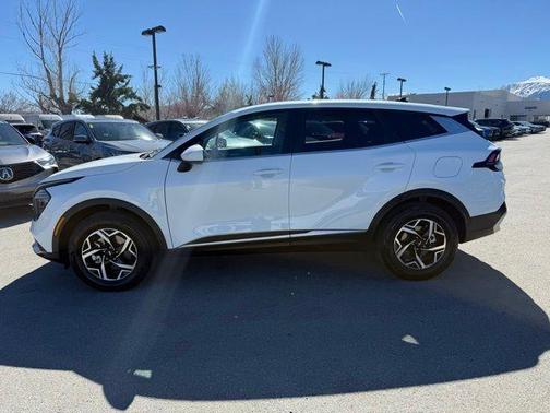 2025 Kia Sportage LX