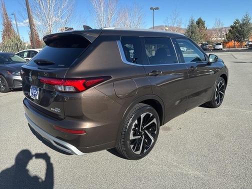 2024 Mitsubishi Outlander PHEV SEL