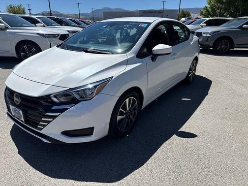 Aspen White 2024 Nissan Versa 1.6 SV