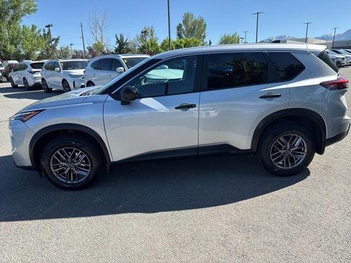 Brilliant Silver Metallic 2024 Nissan Rogue S
