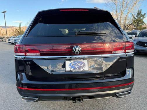 2025 Volkswagen Atlas 2.0T SE