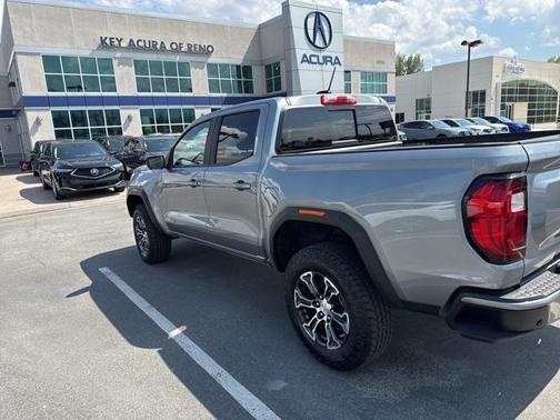 2024 GMC Canyon AT4