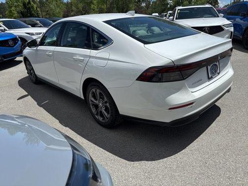 Platinum White Pearl 2023 Honda Accord EX