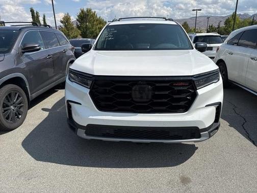 2023 Honda Pilot TrailSport