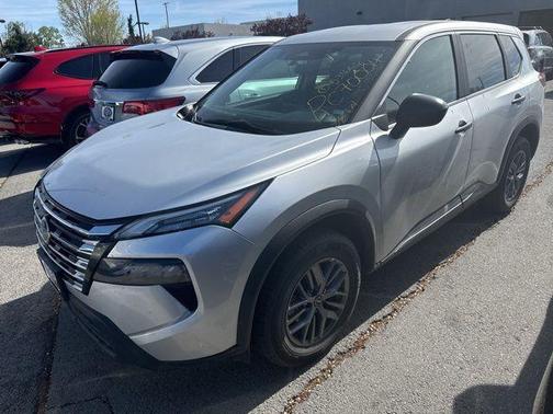 Brilliant Silver Metallic 2024 Nissan Rogue S
