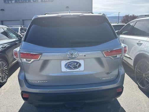 Silver Sky Metallic 2016 Toyota Highlander Limited Platinum