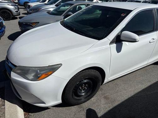Super White 2015 Toyota Camry LE