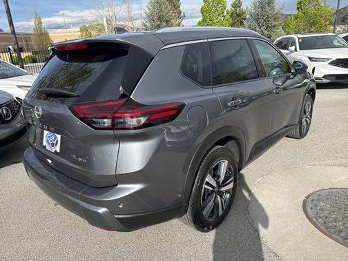 2026 Nissan Rogue SL