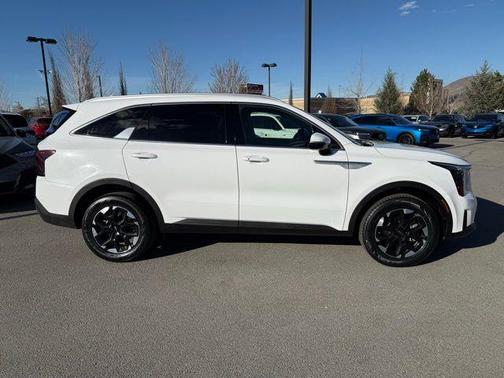 2024 Kia Sorento S
