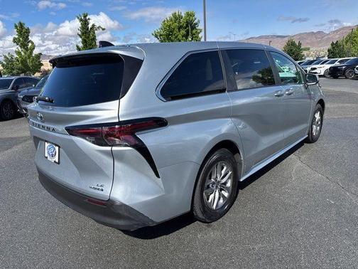 Celestial Silver Metallic 2024 Toyota Sienna LE