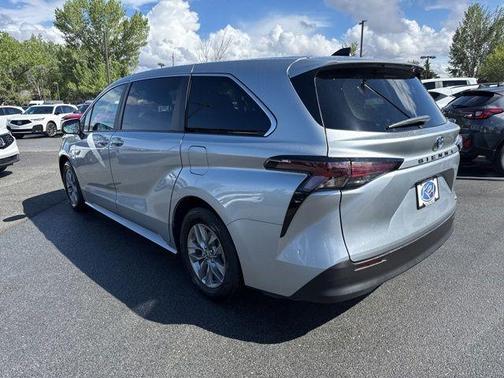 Celestial Silver Metallic 2024 Toyota Sienna LE