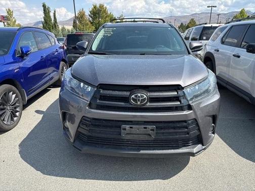 2019 Toyota Highlander SE
