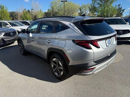 Shimmering Silver 2025 Hyundai TUCSON SEL
