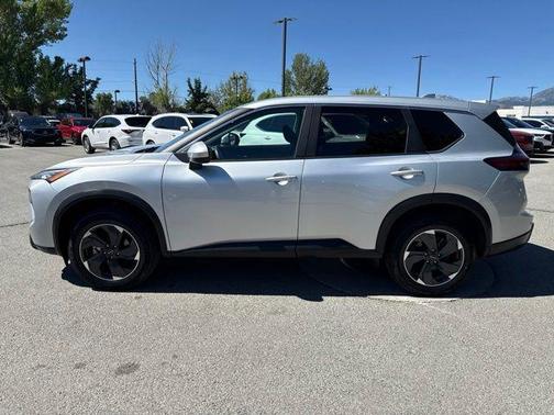 Brilliant Silver Metallic 2024 Nissan Rogue SV