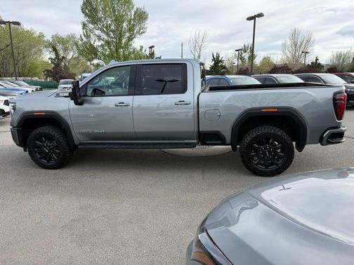 Sterling 2025 GMC Sierra 2500 AT4