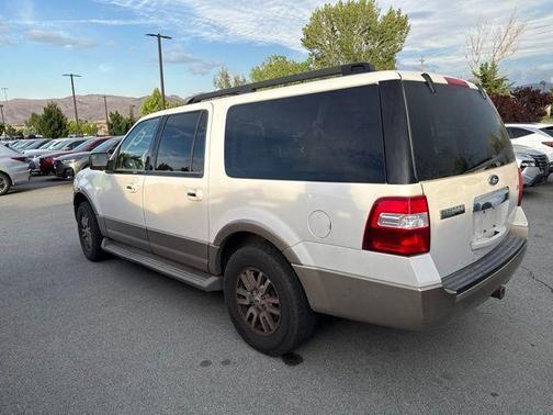 White Platinum Clearcoat Metallic 2012 Ford Expedition EL XLT