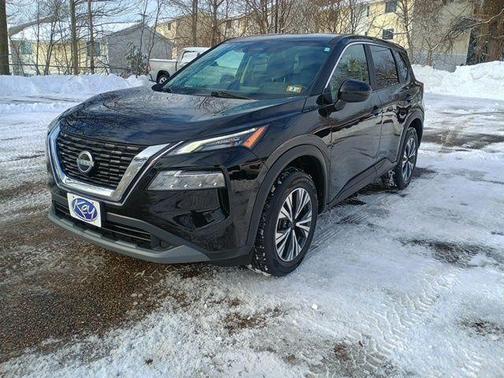 Black 2023 Nissan Rogue SV