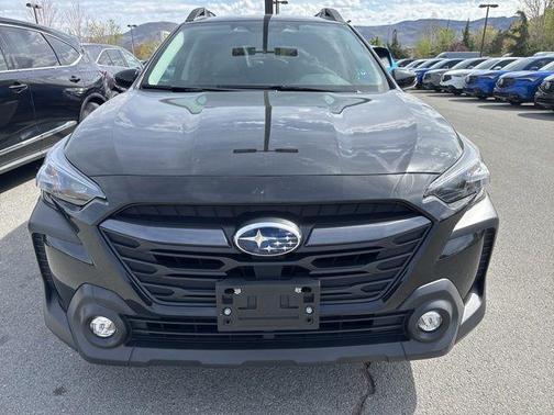 Crystal Black Silica 2024 Subaru Outback Premium