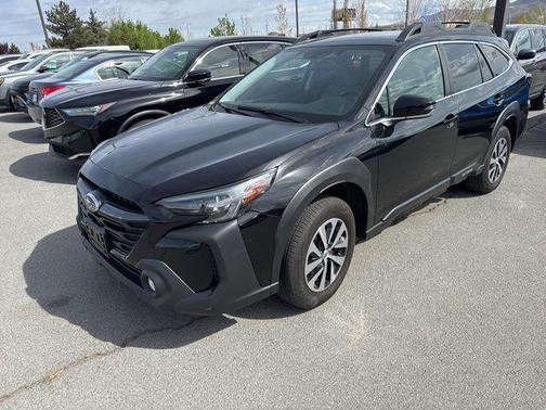 Crystal Black Silica 2024 Subaru Outback Premium