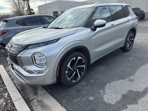 2024 Mitsubishi Outlander PHEV SEL