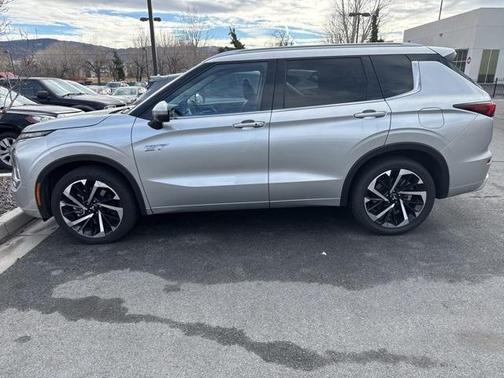 2024 Mitsubishi Outlander PHEV SEL