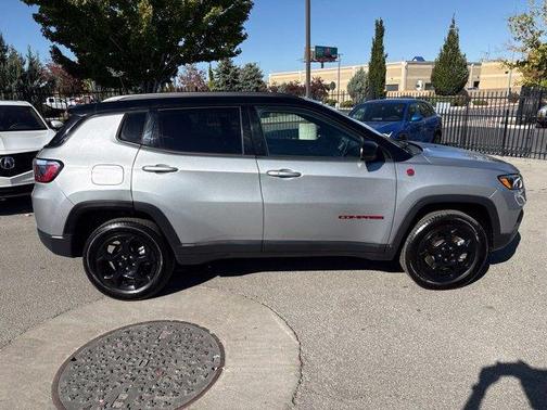Silver Zynith 2024 Jeep Compass Trailhawk