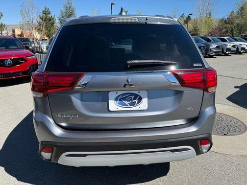Mercury Gray Metallic 2020 Mitsubishi Outlander SEL