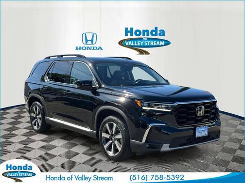 Crystal Black Pearl 2023 Honda Pilot