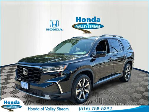 Crystal Black Pearl 2023 Honda Pilot