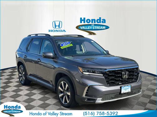 Modern Steel Metallic 2023 Honda Pilot