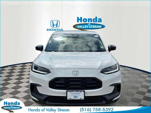 Platinum White Pearl 2026 Honda HR-V
