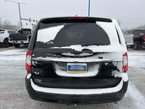 2015 Chrysler Town & Country S